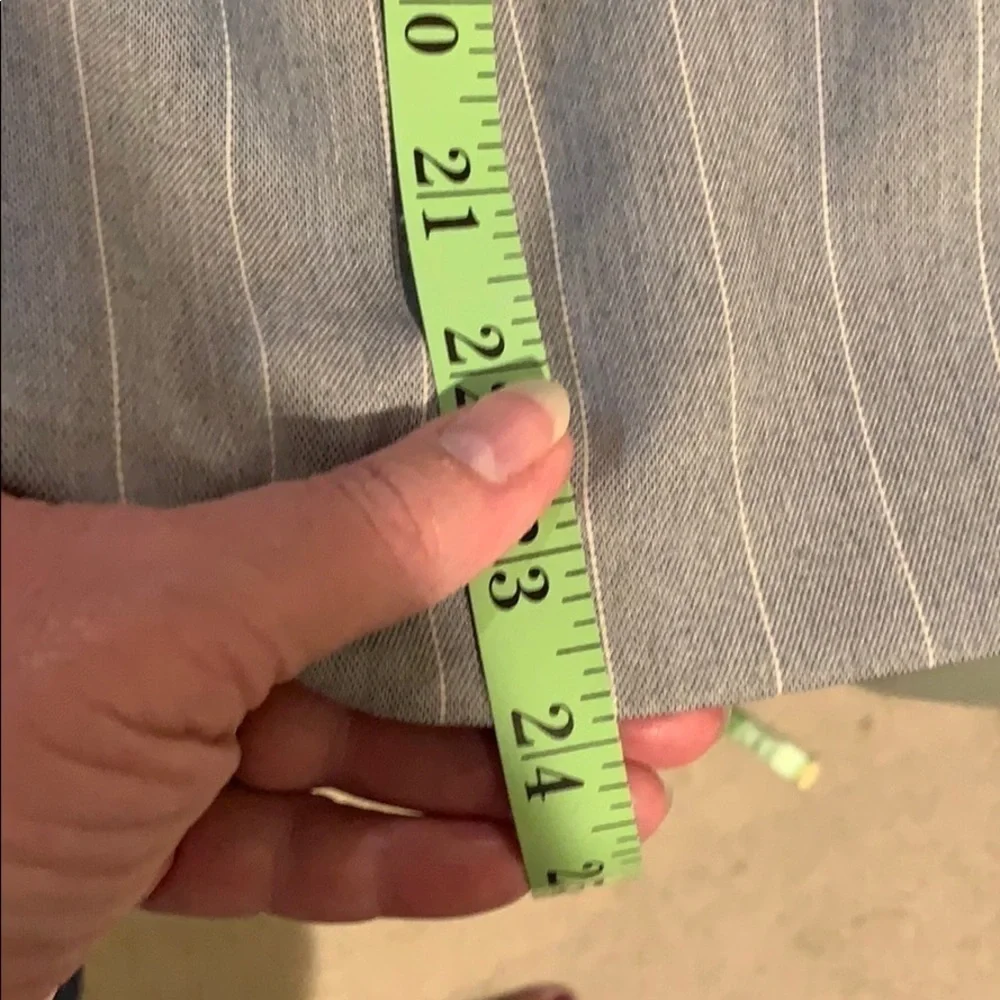Women’s Skirt Gray pin striped. Lined. Size 16.NWT​​​​​​​​​​​​​​​​​